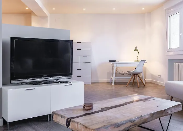 Always Easy - Luna Lejlighed *